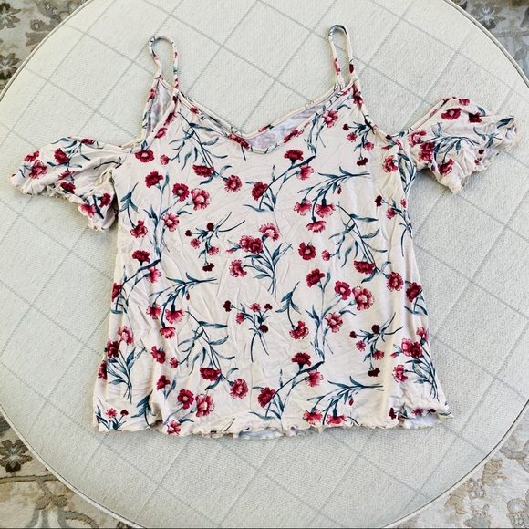 American Eagle Outfitters Tops - {AEO} Floral Cold Shoulder Top